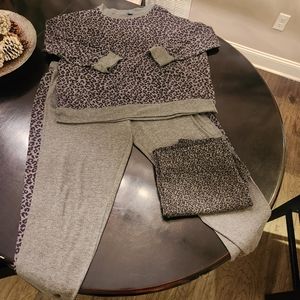 Lot of leopard 🐆 goodies!